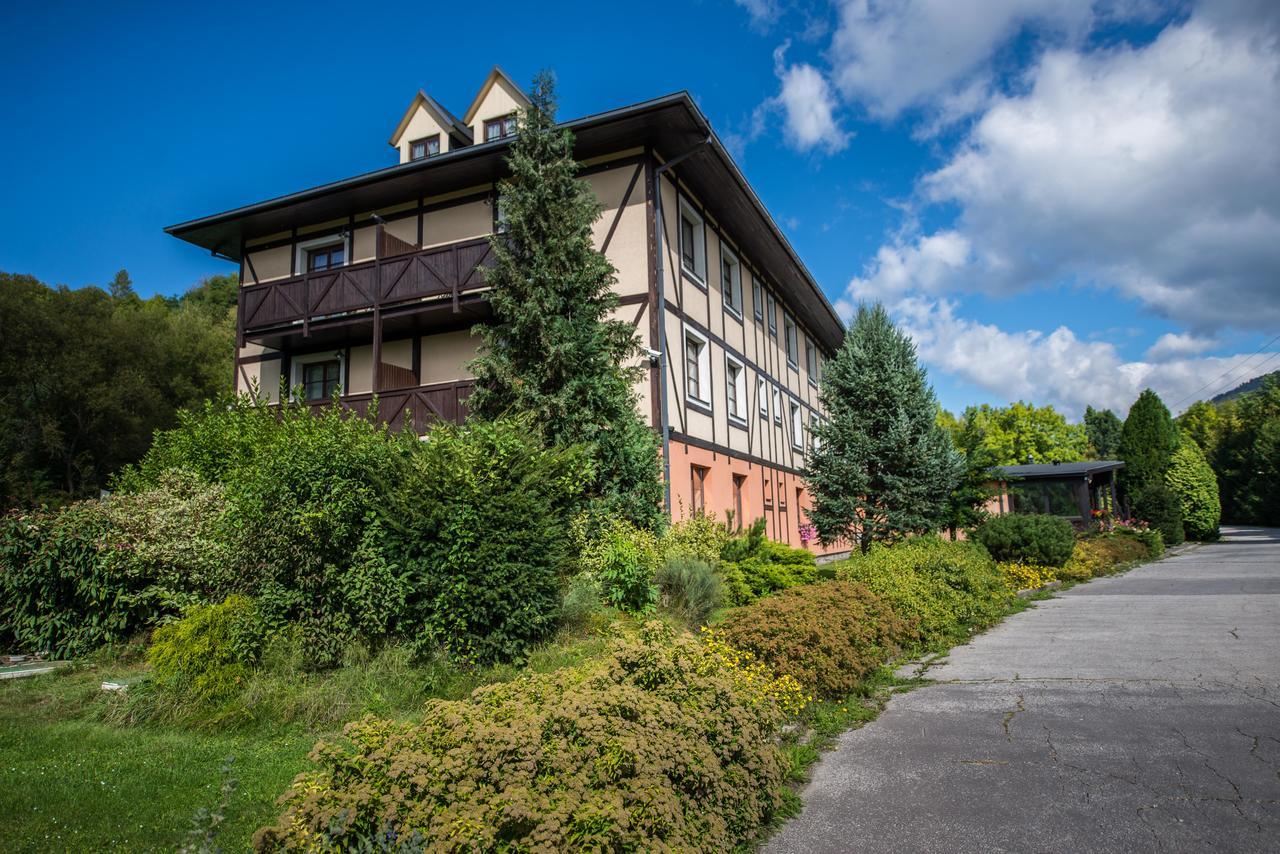 Hotel Golfer Kremnica Exterior photo